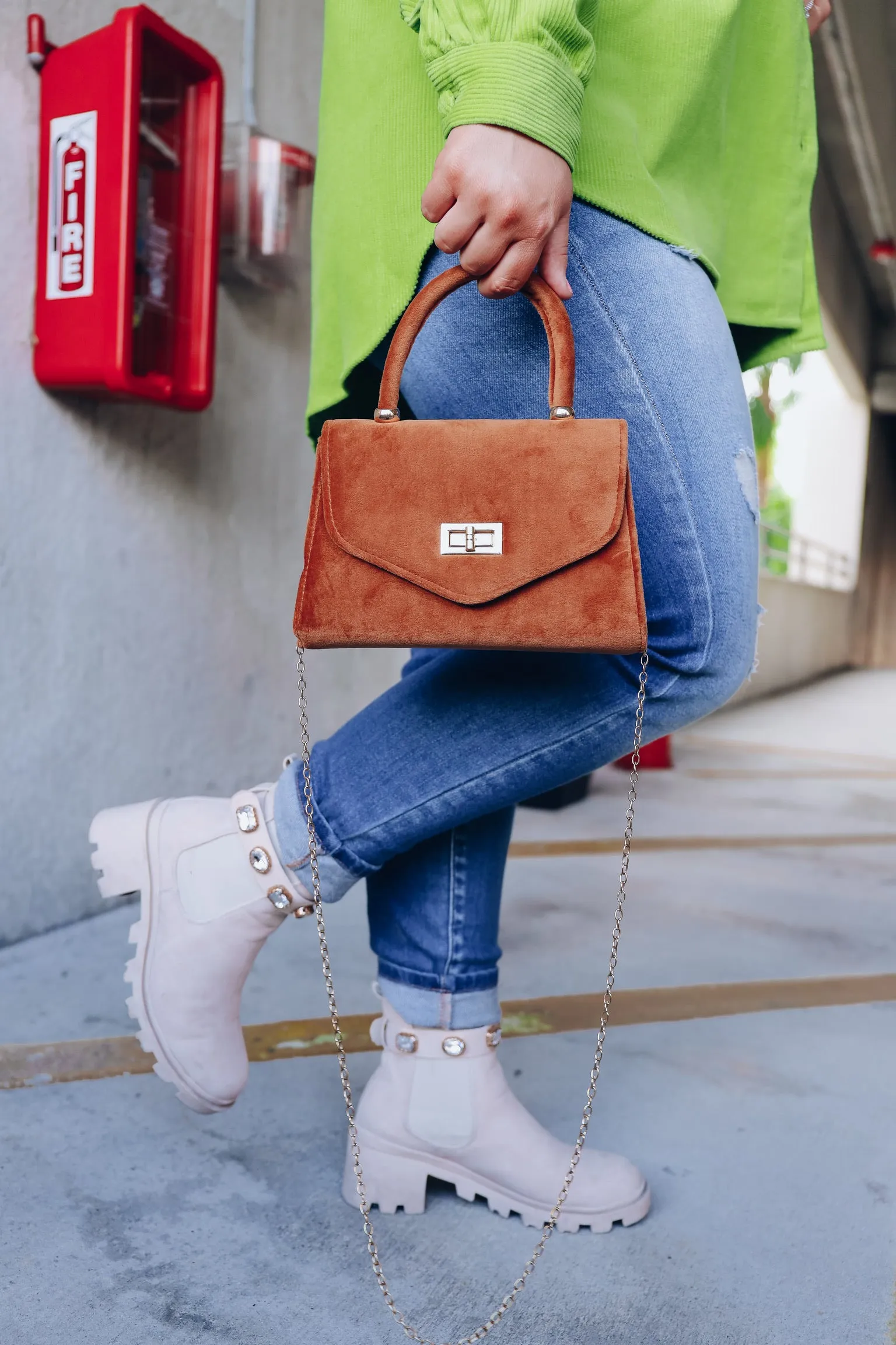 Fashionable Faux Suede Handbag Purse - Camel